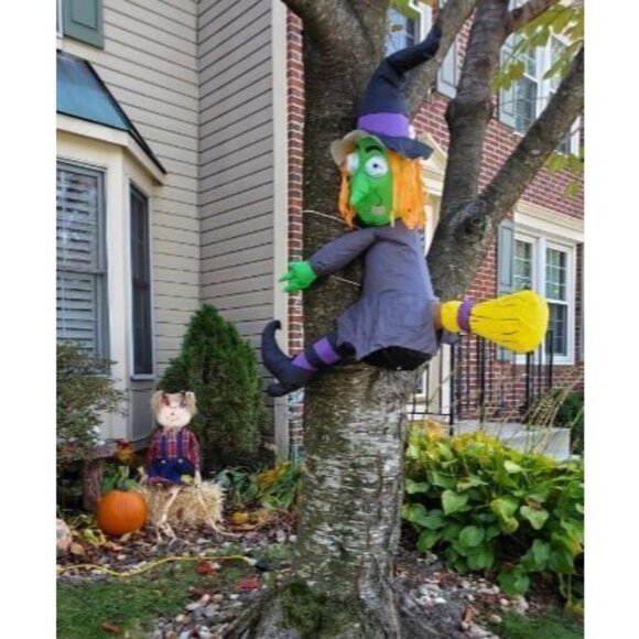 4 FT Tall Halloween Inflatable Witch Crashing Into Tree...